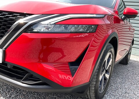 Nissan Qashqai DIG-T N-CONNECTA MHEV 9
