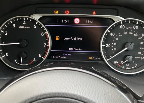 Nissan Qashqai DIG-T N-CONNECTA MHEV 21