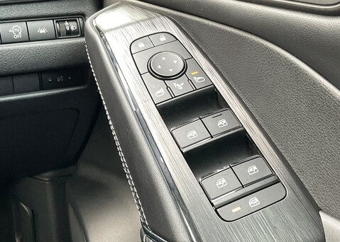 Nissan Qashqai DIG-T N-CONNECTA MHEV 22