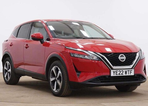 Nissan Qashqai DIG-T N-CONNECTA MHEV 1