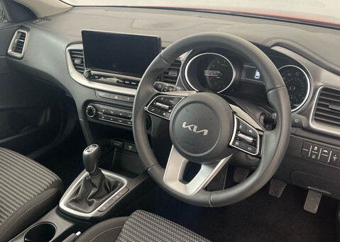 Kia Ceed Sportswagon 1.5TGDi '2' ISG 7