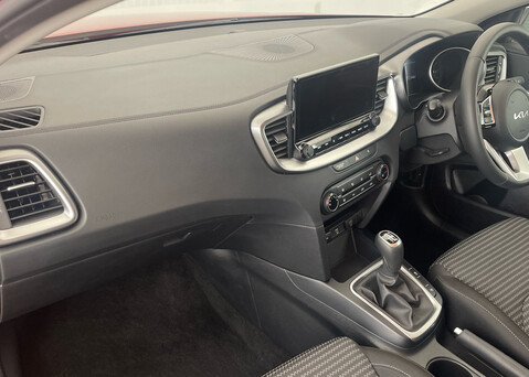Kia Ceed Sportswagon 1.5TGDi '2' ISG 8