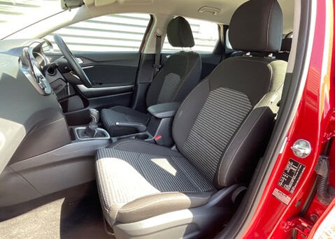 Kia Ceed Sportswagon 1.5T-GDi '2' ISG 13