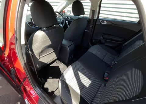 Kia Ceed Sportswagon 1.5T-GDi '2' ISG 15