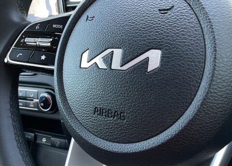 Kia Ceed Sportswagon 1.5T-GDi '2' ISG 23