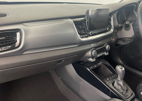 Kia Stonic 1.0TGDi 48v MHEV '3' 7