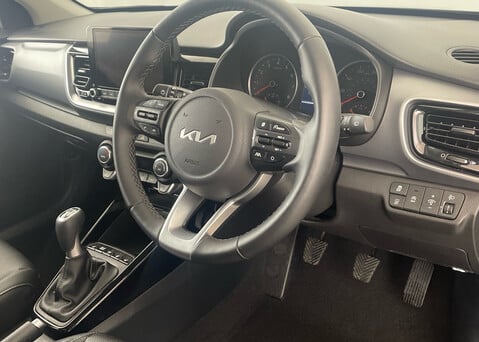 Kia Stonic 1.0TGDi 48v MHEV '3' 8