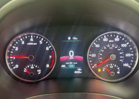 Kia Stonic 1.0TGDi 48v MHEV '3' 11