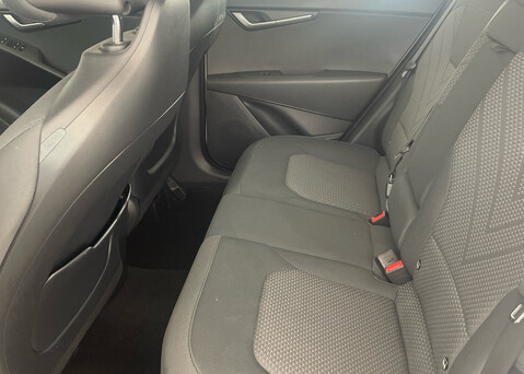 Kia Niro 1.6GDi HEV '2' 12