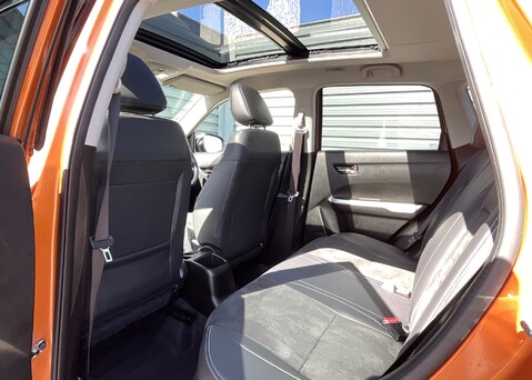 Suzuki Vitara SZ5 14