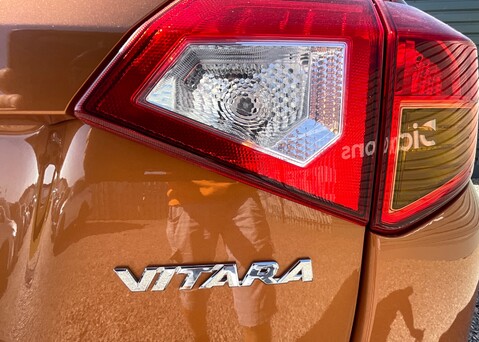 Suzuki Vitara SZ5 16