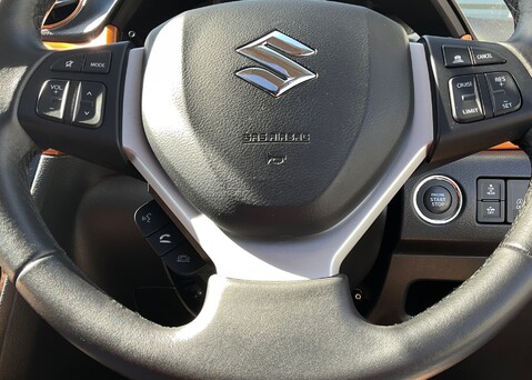 Suzuki Vitara SZ5 21