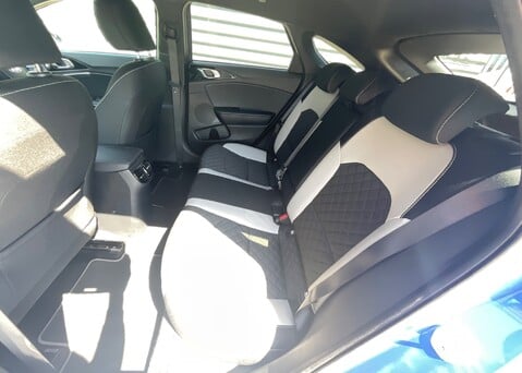 Kia Pro Ceed 1.5 T-GDi GT-LINE ISG 15