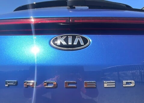 Kia Pro Ceed 1.5 T-GDi GT-LINE ISG 17