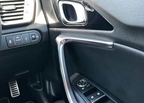 Kia Pro Ceed 1.5 T-GDi GT-LINE ISG 24