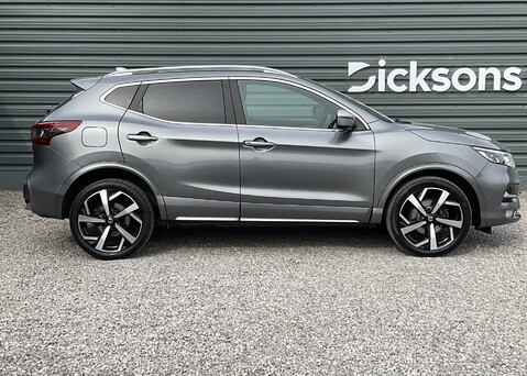 Nissan Qashqai DIG-T TEKNA PLUS 4