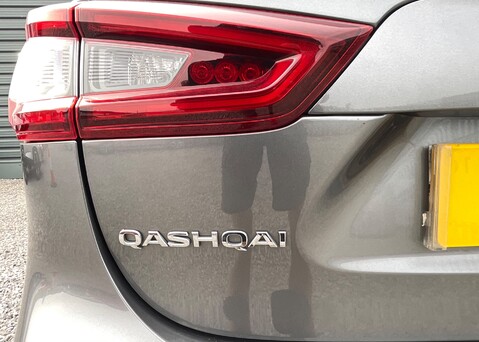 Nissan Qashqai DIG-T TEKNA PLUS 22