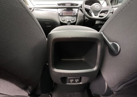 Nissan Qashqai 1.3DIG-T N-CONNECTA 11