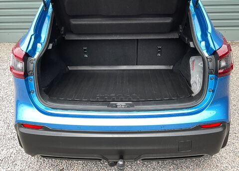 Nissan Qashqai 1.3DIG-T N-CONNECTA 15