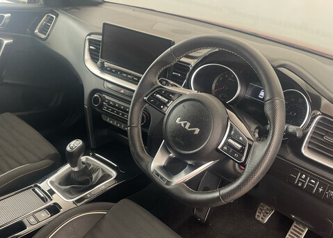 Kia Ceed 1.5T-GDi GT-LINE ISG 7