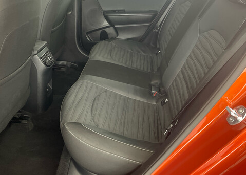 Kia Ceed 1.5T-GDi GT-LINE ISG 12