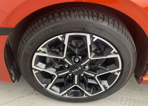 Kia Ceed 1.5T-GDi GT-LINE ISG 14