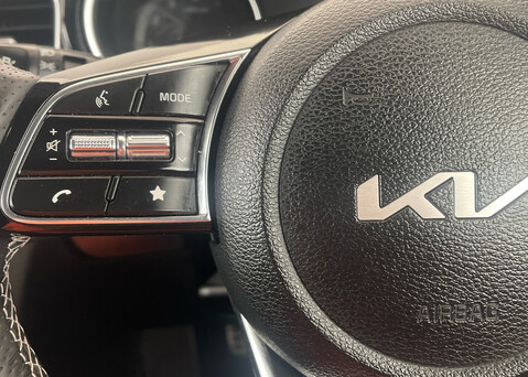 Kia Ceed 1.5T-GDi GT-LINE ISG 19