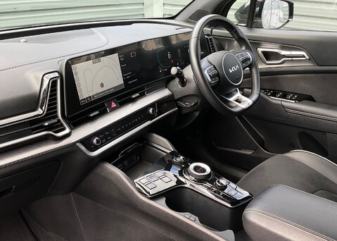 Kia Sportage 1.6 T-GDi GT-LINE PHEV AWD AUTO 13