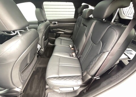 Kia Sorento 2.2 CRDi 'Edition' 7 seat AWD DCT 16