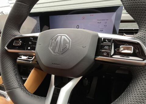 MG HS 1.5 T-GDI TROPHY 20