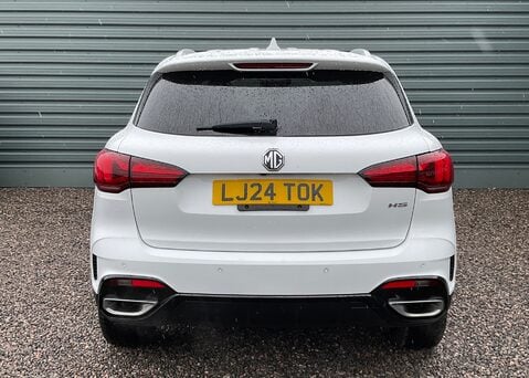 MG HS 1.5 T-GDI TROPHY 8