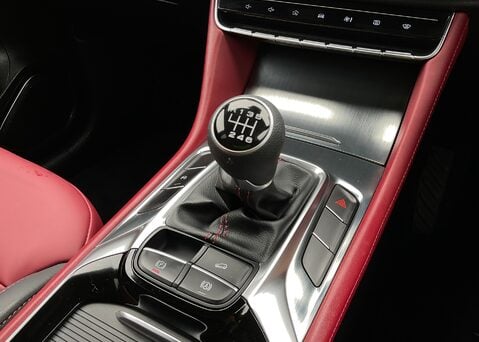 MG HS 1.5 T-GDI TROPHY 18