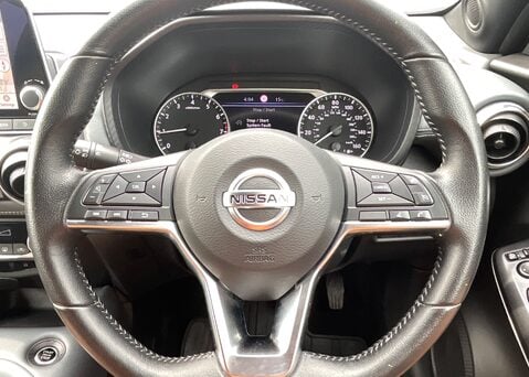 Nissan Juke DIG-T N-CONNECTA 22