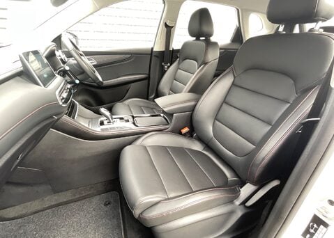 MG HS 1.5 T-GDI EXCITE PHEV 15