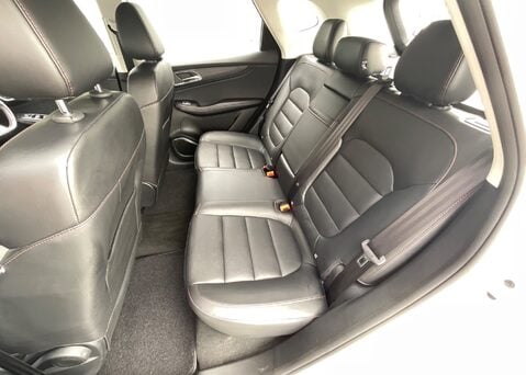 MG HS 1.5 T-GDI EXCITE PHEV 16