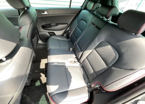 Kia Sportage 1.6 CRDI GT-LINE ISG 19