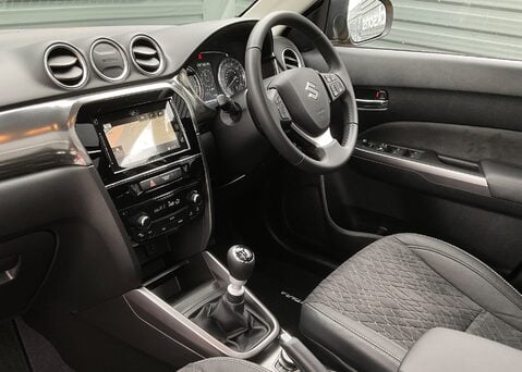 Suzuki Vitara SZ5 BOOSTERJET ALLGRIP MHEV 11