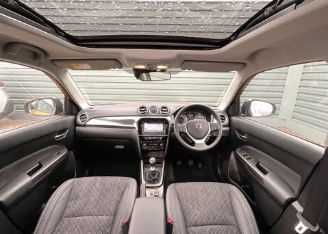 Suzuki Vitara SZ5 BOOSTERJET ALLGRIP MHEV 13