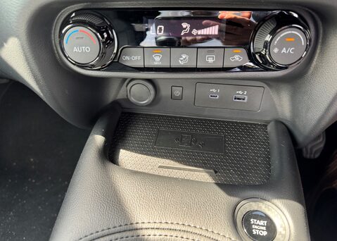Nissan Juke DIG-T N-CONNECTA 12