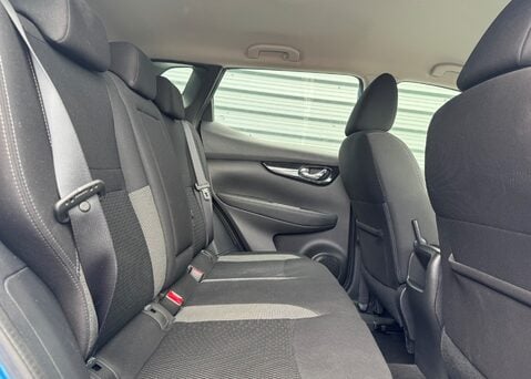 Nissan Qashqai DIG-T ACENTA PREMIUM 8