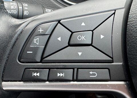 Nissan Qashqai DIG-T ACENTA PREMIUM 17