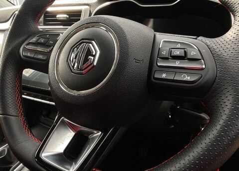 MG ZS EXCLUSIVE VTI-TECH 20