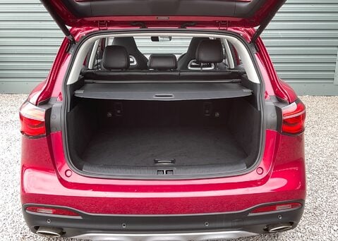 MG HS 1.5 T-GDI EXCLUSIVE PHEV 10