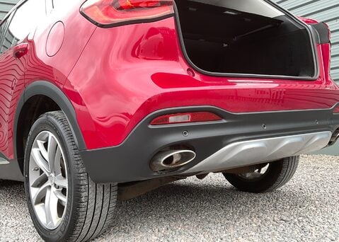 MG HS 1.5 T-GDI EXCLUSIVE PHEV 12