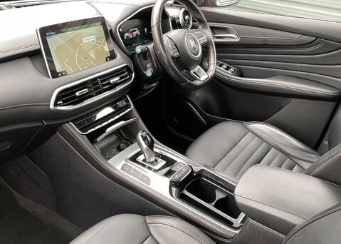 MG HS 1.5 T-GDI EXCLUSIVE PHEV 14