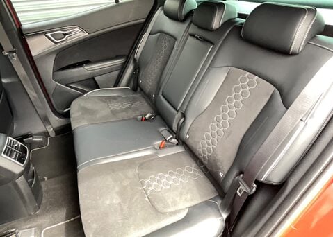Kia Sportage 1.6 T-GDi HEV GT-LINE 2WD 17
