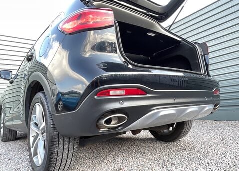 MG HS 1.5 T-GDI EXCLUSIVE 12