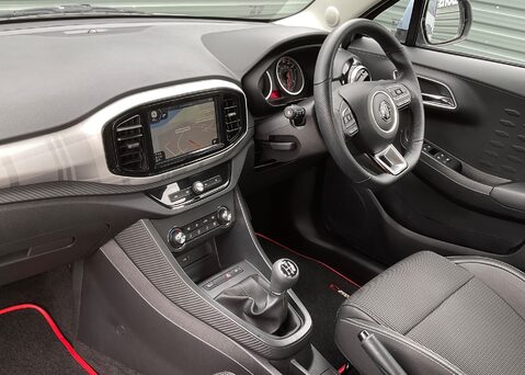 MG MG3 EXCLUSIVE NAV VTI-TECH 22