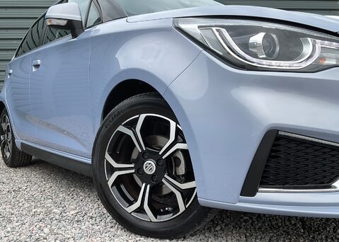 MG MG3 EXCLUSIVE NAV VTI-TECH 6