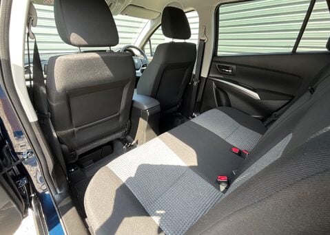 Suzuki S-Cross MOTION 15